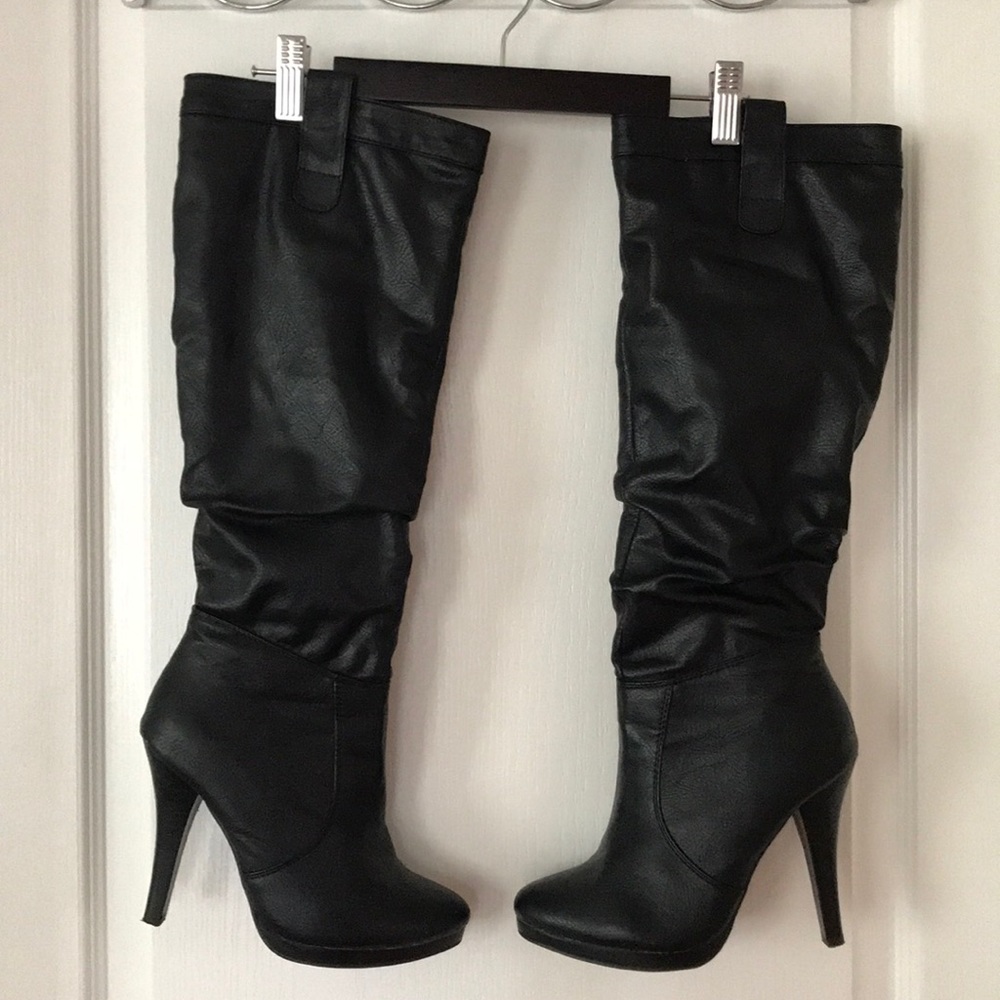 Black knee high boots size 7